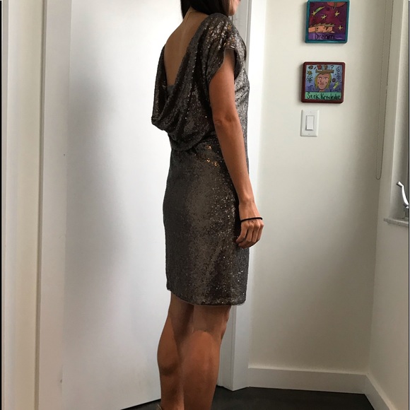 VERA WANG Plunge- Back Sequin Cocktail Dress - Picture 2 of 5